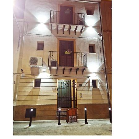 Отель La Lanterna Di Bachi Шакка Экстерьер фото